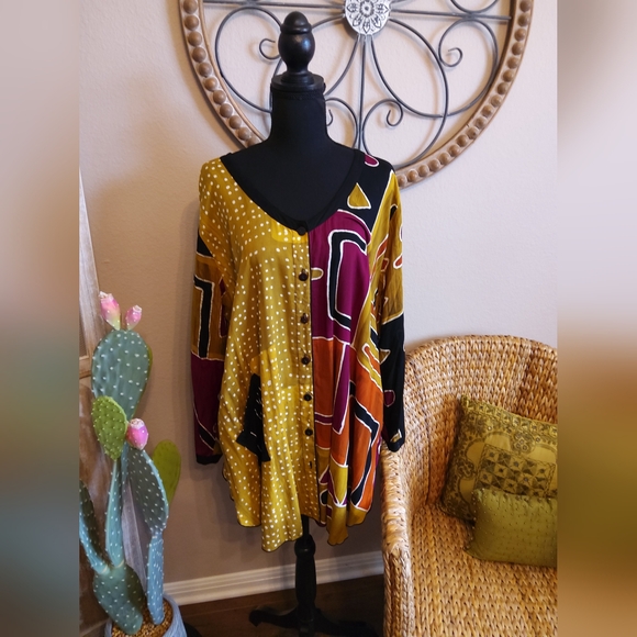 Lyng Tops - Lyng Stylish Multicolor Button Front Women's Top